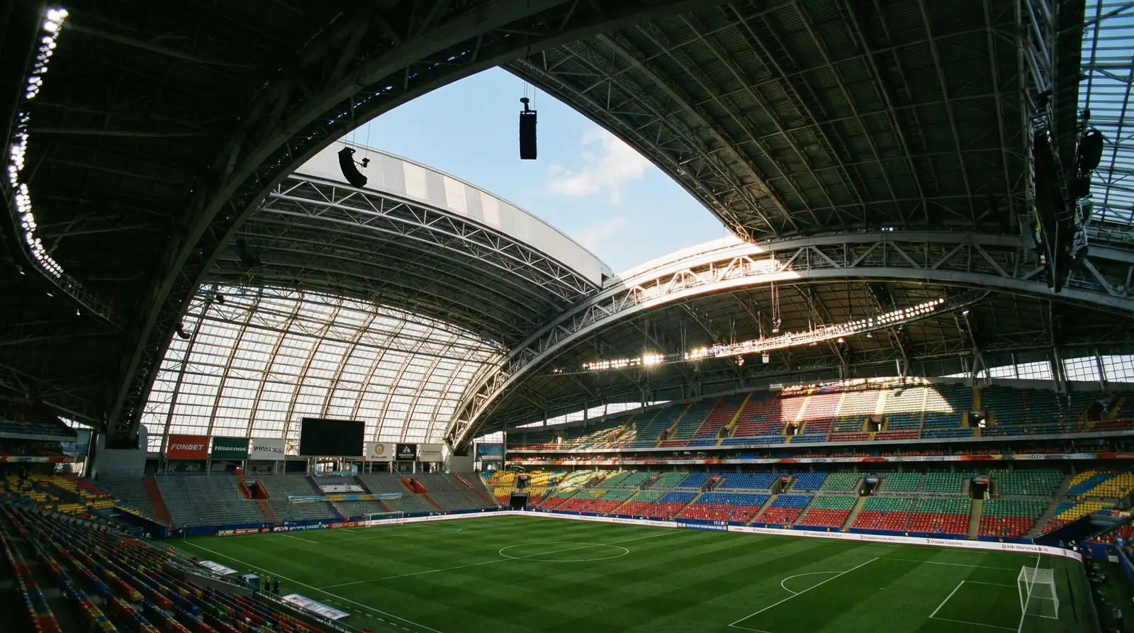 Kaart vun den 11 US-Stadien fir d'WM 2026 mat Kapazitéiten an Matcher